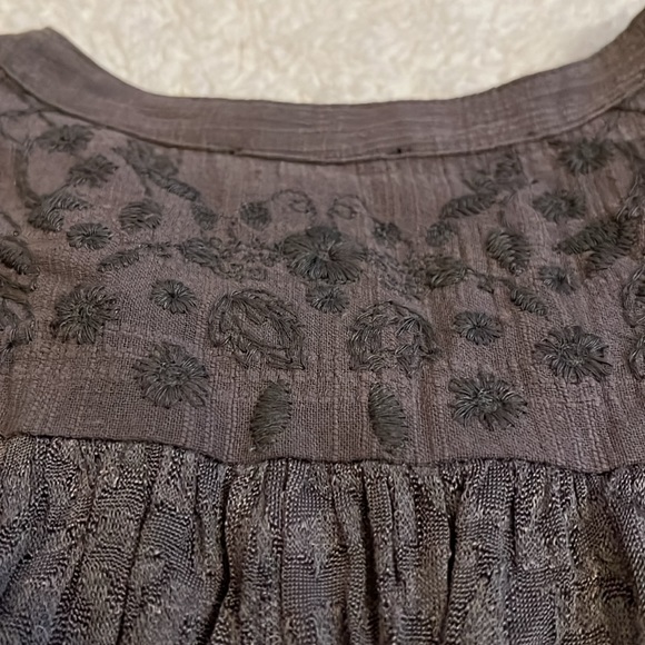 Lucky Brand size small gray 3/4 length top - Picture 4 of 4